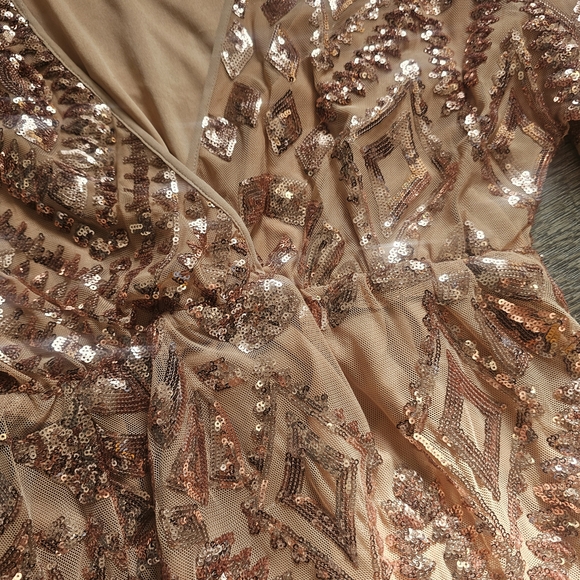 Rose Gold Sequin Embellished Dress Caftan Tassles - Picture 2 of 3